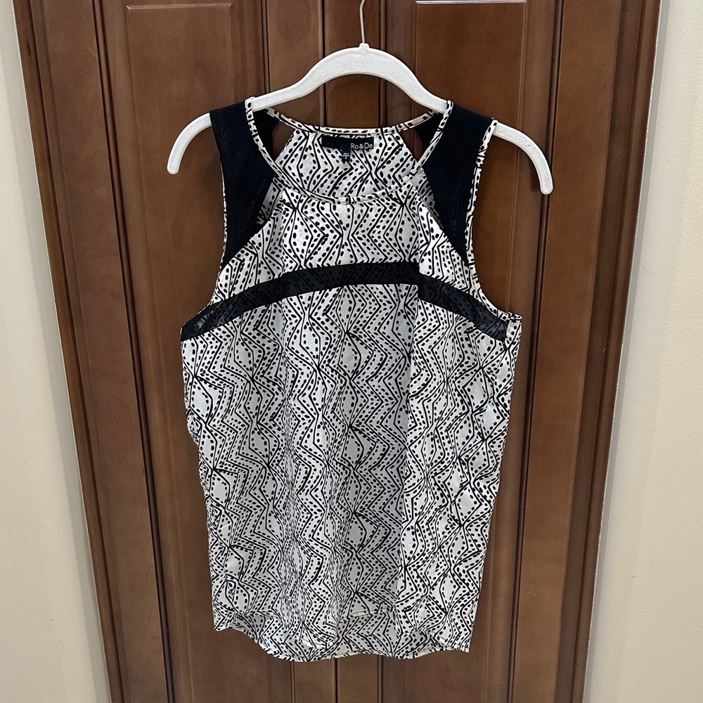 Ro & De Black and White Geometric Tank Top